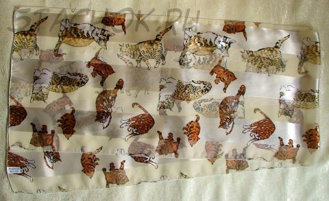 Шарфик "Кошки" светло-бежевый