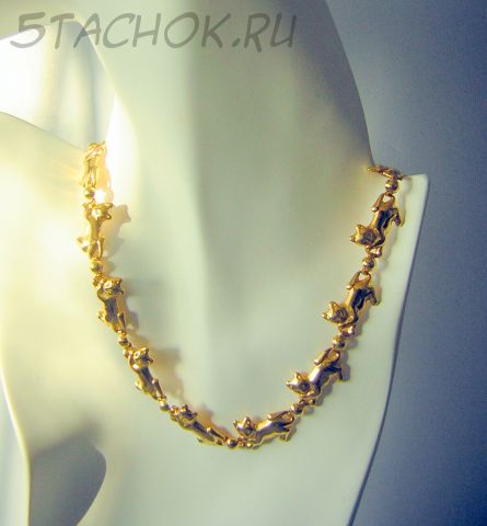 Колье "Котики и мячики" под золото