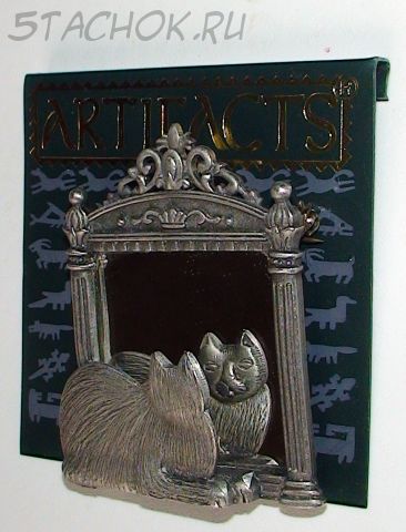 Брошь "Кошечка перед зеркалом" под олово