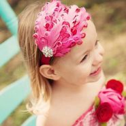 Повязка на голову "Перья с камнем" розовая