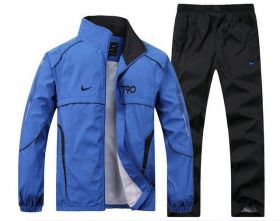 Спортивный костюм Nike T90