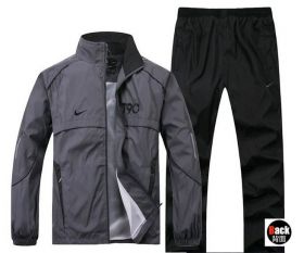 Спортивный костюм Nike T90