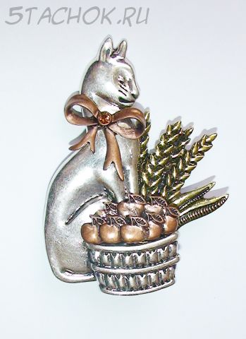 Брошь "Кошечка на празднике урожая " под чеканку