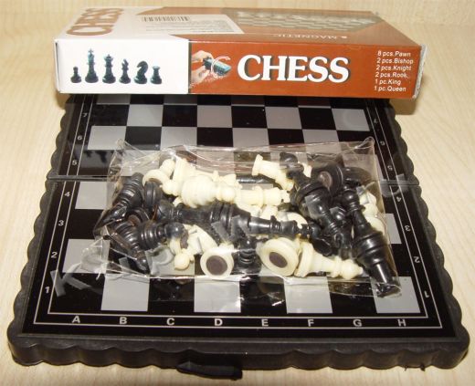 Карманные шахматы