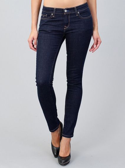 Tommy Hilfiger (США)