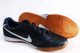 Бутсы футбольные Nike Tiempo IC футзал