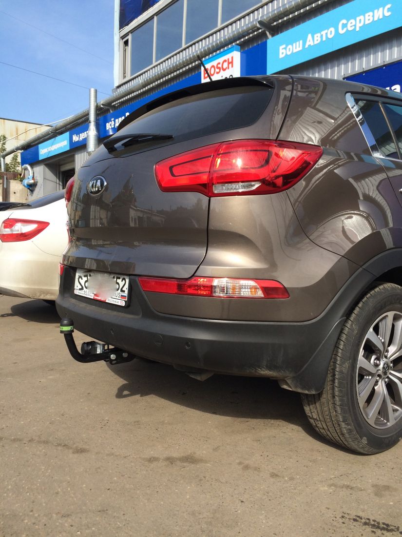 Фаркоп Лидер Плюс для KIA SPORTAGE (SL) 2010-.../ HYUNDAI IX 35