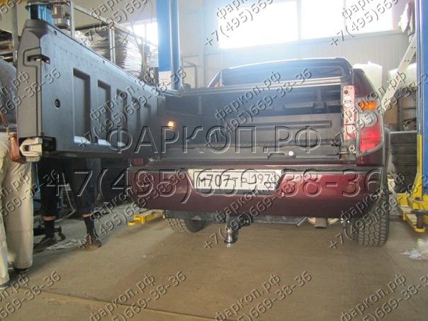 Фаркоп Honda Ridgeline 2005-2014 без подрезки бампера. Тип шара: E (легкосъемный шар под квадрат). Нагрузки: 3200/120 кг.