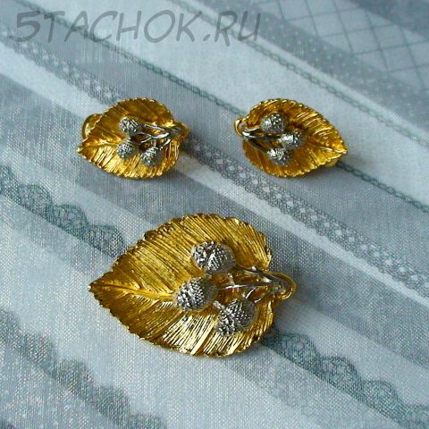 Комплект Брошь и Клипсы "Желуди на листике" под золото, серебро