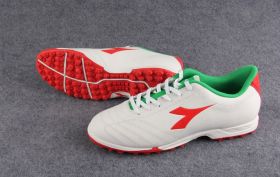 Бутсы футбольные Diadora 650 II TF многошиповки