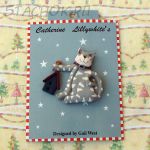 Брошь "Кот и скворечник" полистоун, эмаль