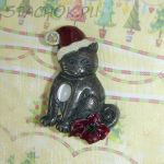 Брошь "Котейка-Санта" под олово, эмаль, стразы