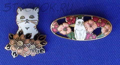 Две винтажных броши "Белая кошечка"