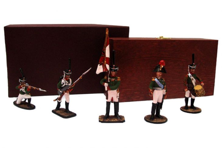 Набор миниатюр в деревянной шкатулке "Лейб-гвардии Преображенский полк" (5 фигур)