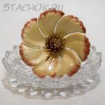 Брошь "Нежный цветок" (США)