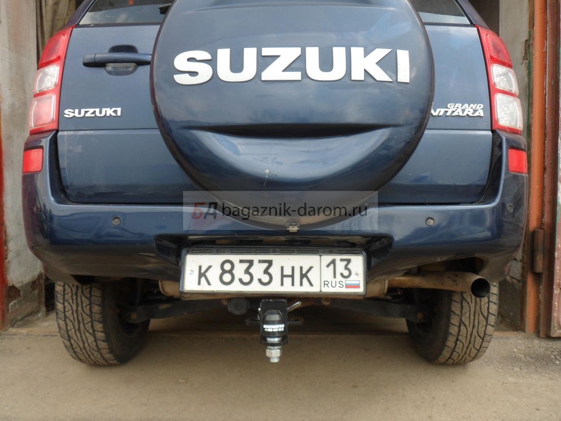 Фаркоп Suzuki Grand Vitara II 5 дверей 2005-2015 требуется подрезка бампера. Тип шара: E (легкосъемный шар под квадрат).