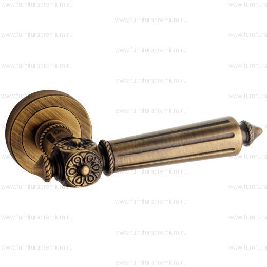 Ручка Pasini 2831 Patrizio на круглой розетке