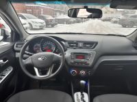 Прокат автомобиля Kia Rio 2017 года салон