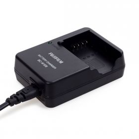 Зарядное устройство FUJIFILM BC-W126 ДЛЯ NP-W126s / NP-W126