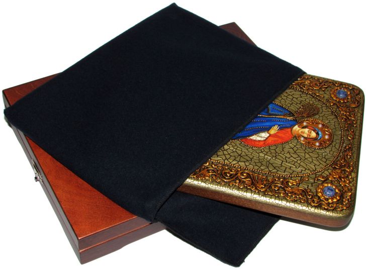 Инкрустированная подарочная икона Святая великомученица Екатерина (21*29 см, Россия) на натуральном мореном дубе в подарочной коробке