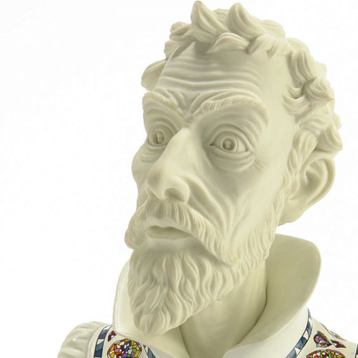 Коллекционная статуэтка из испанской коллекции -  763002 Дон Кихот бюст на книге