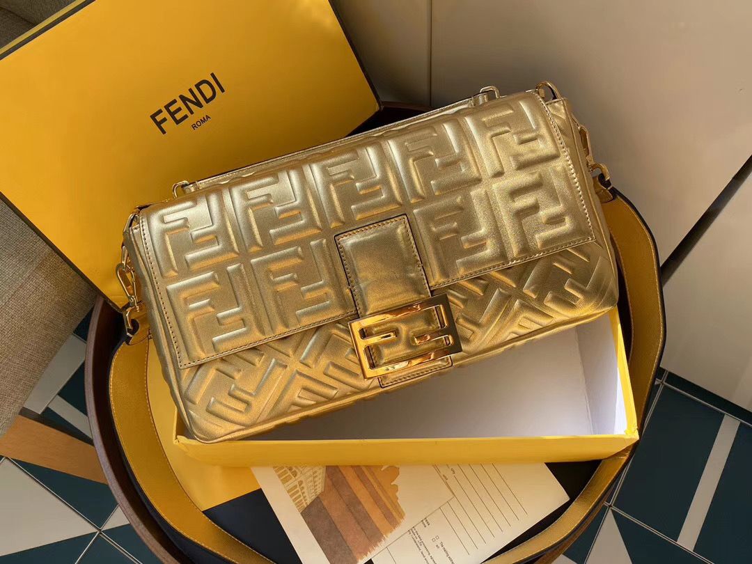 FENDI BAGUETTE 32 cm