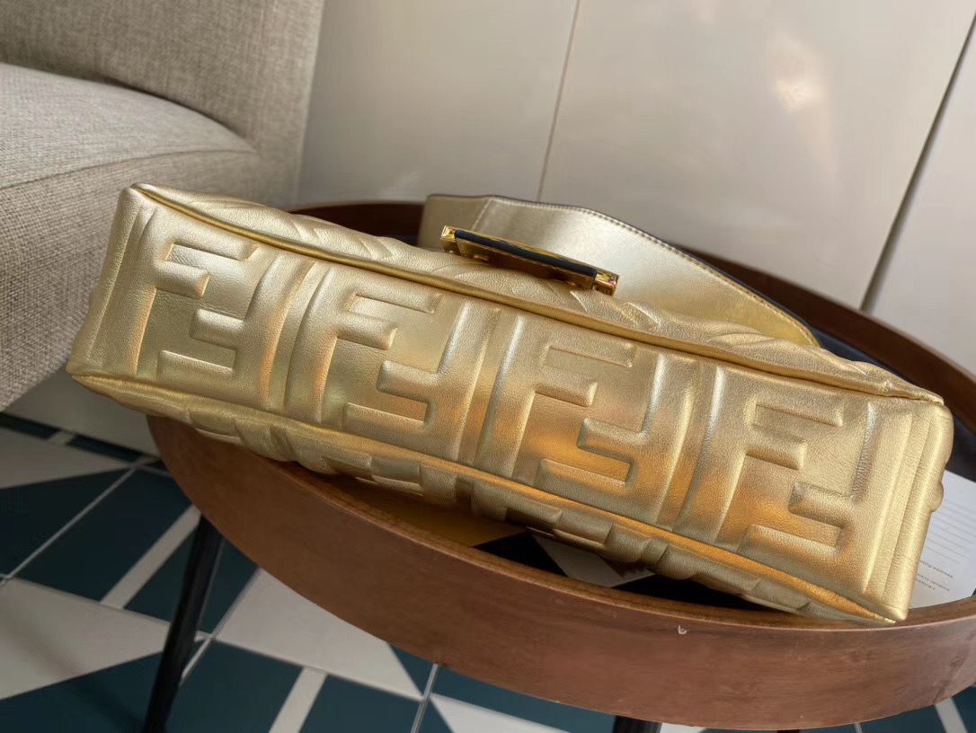 FENDI BAGUETTE 26 cm