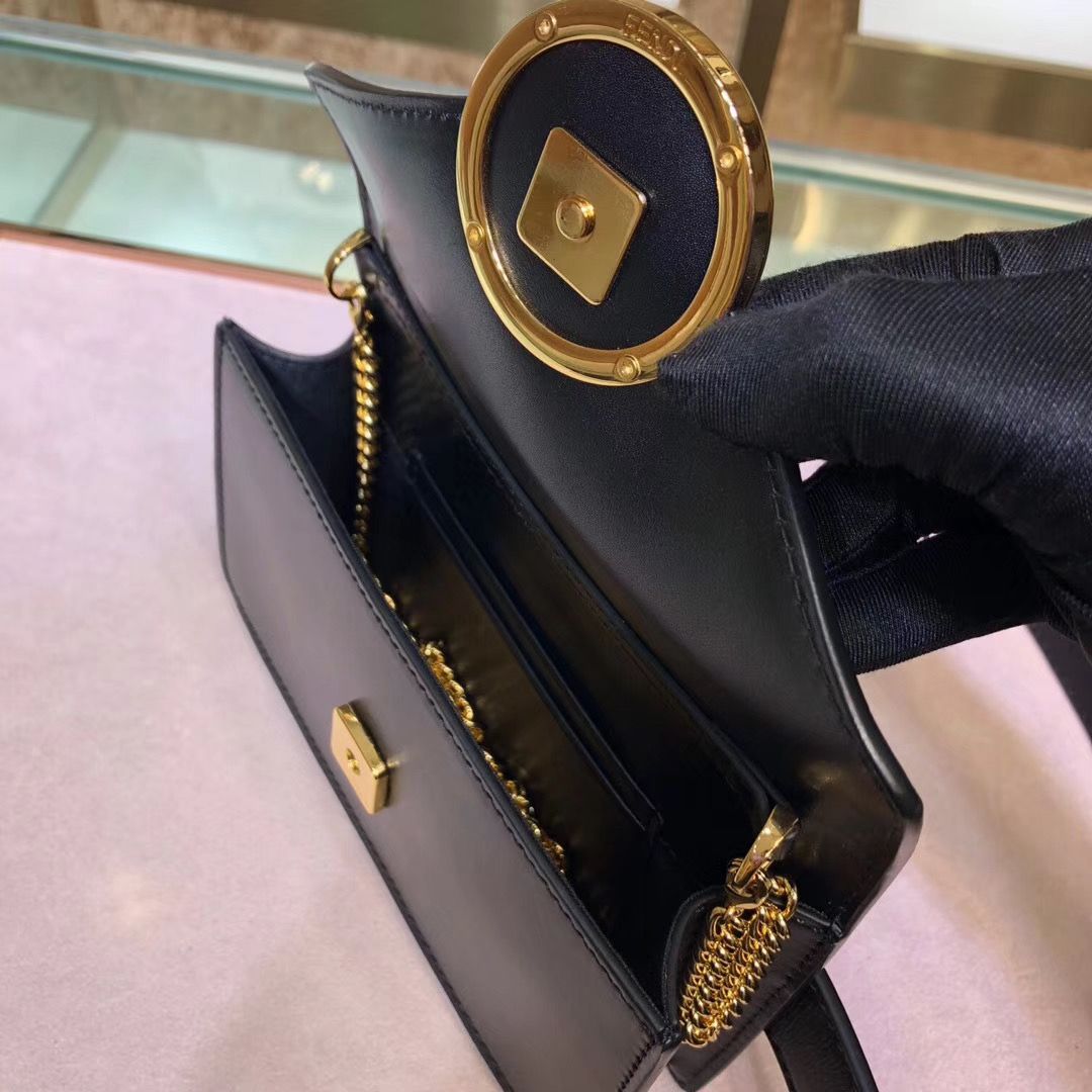 Поясная сумка FENDI