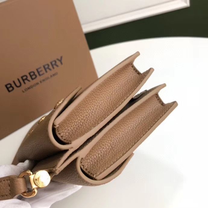 Сумка клатч  Burberry Title