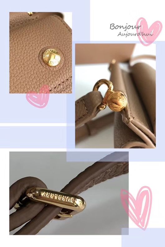 Сумка клатч  Burberry Title