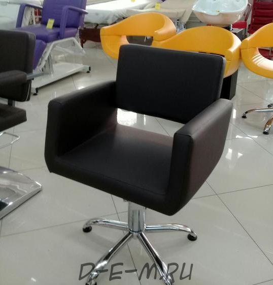 Кресло парикмахерское БОСТОН