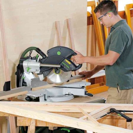 Торцовочные пилы с протяжкой / маятниковые