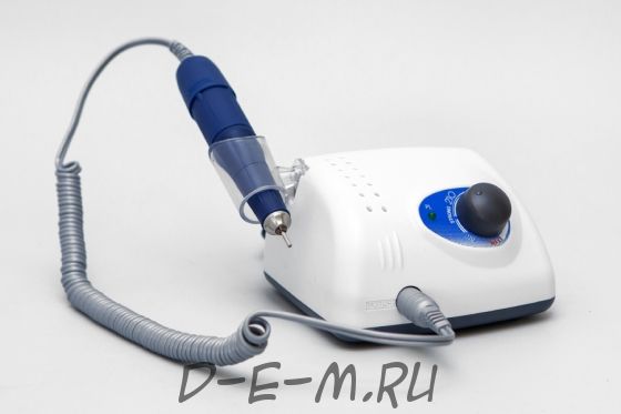 Аппарат Strong 210/105L для маникюра, машинка без педали с сумкой