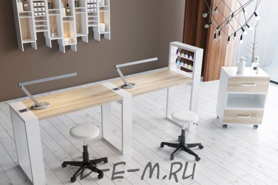 Двухместный маникюрный стол Matrix с подставкой для лаков и тумбой