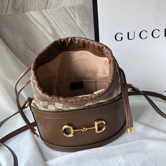 Gucci 22x25x12 cm