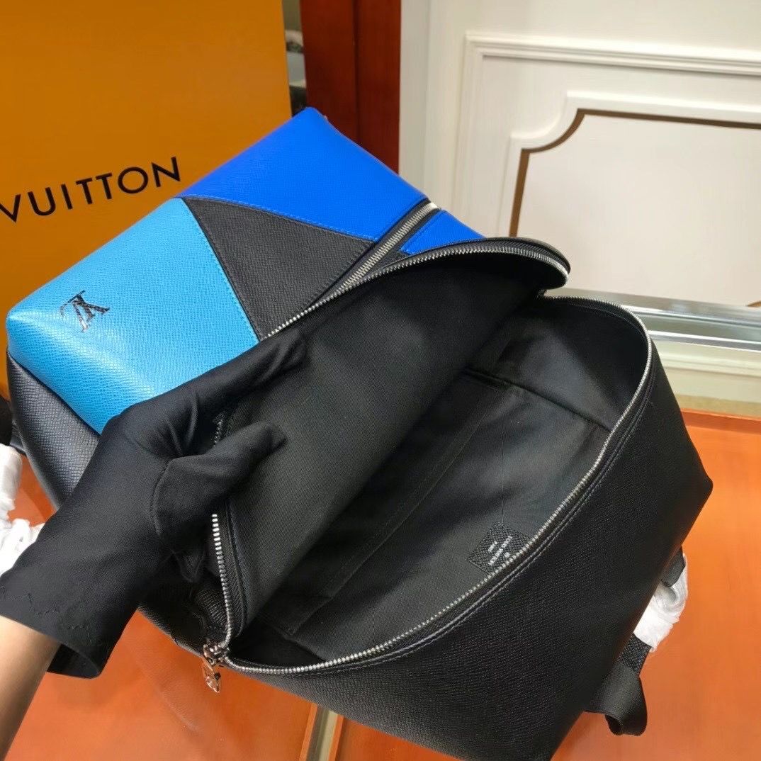 Рюкзак Louis Vuitton 37x40x20 cm