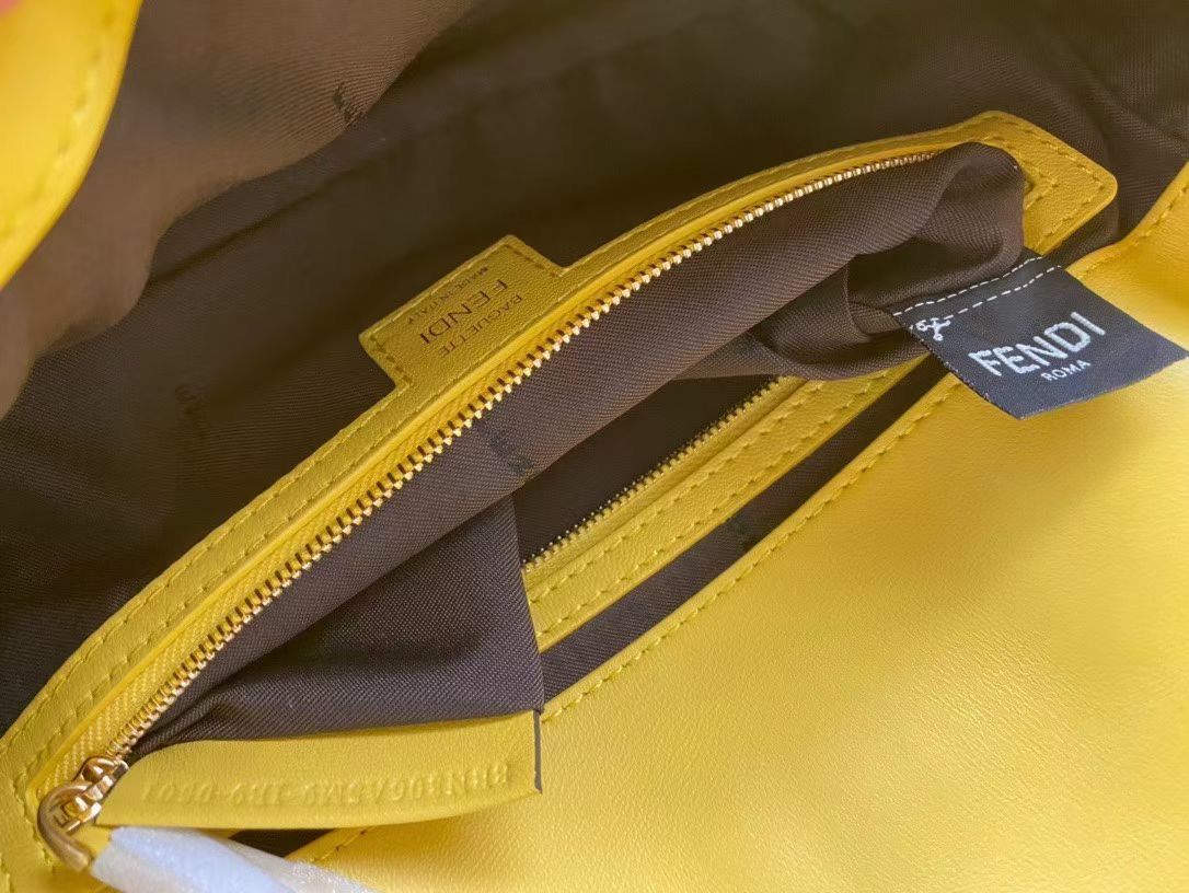 FENDI BAGUETTE 26 cm