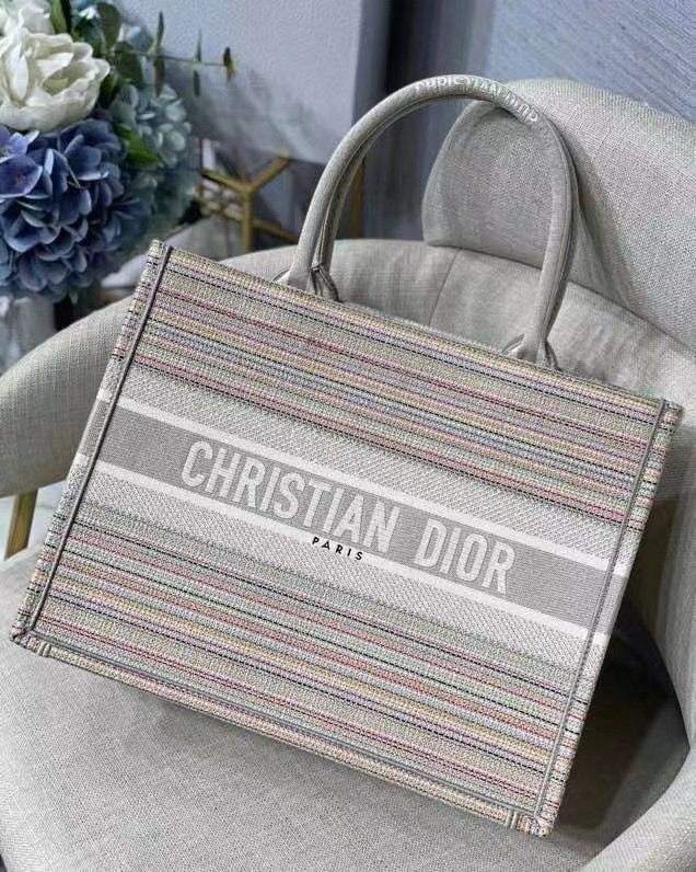 Dior Book Tote 36 cm