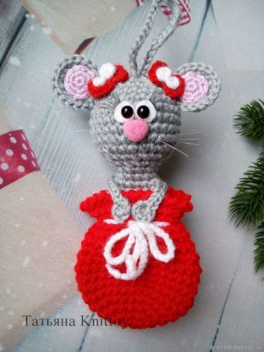 [Игрушки] Мышка в мешочке (Татьяна Knittoy)