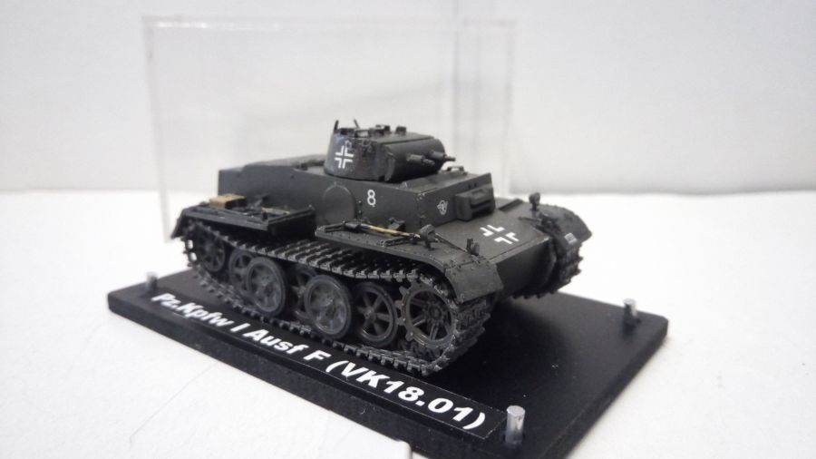 Pz.Kpfw I Ausf.F  (VK 18.01 )  1/72