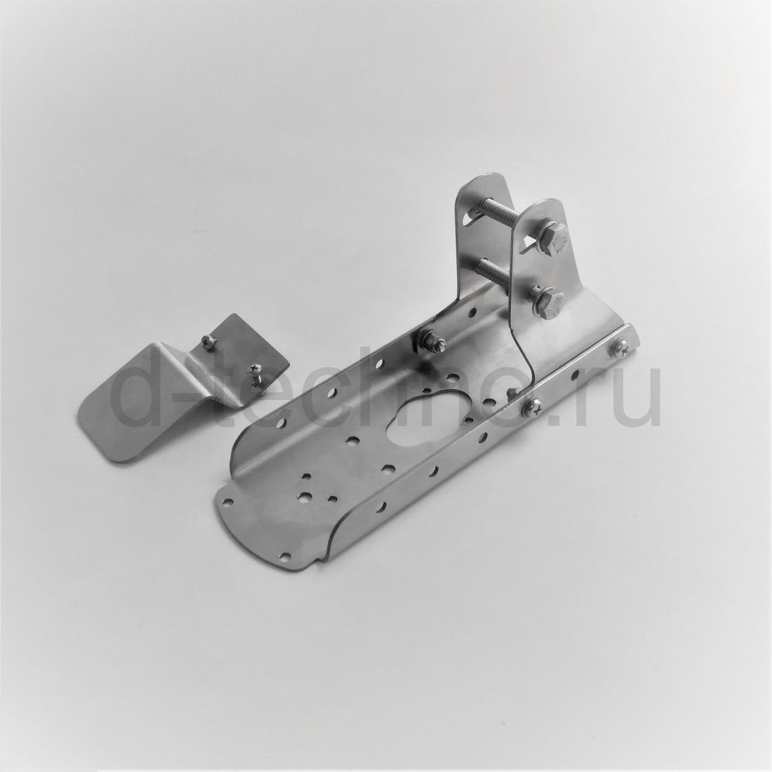 Крепление датчика эхолота Garmin на струбцину