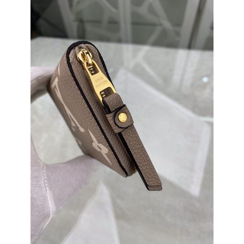 Кошелек Louis Vuitton 11 x 8.5 x 2