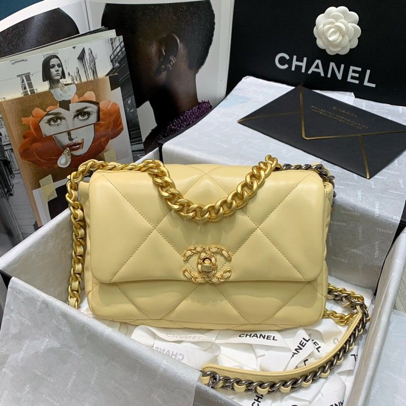 CHANEL 26 cm