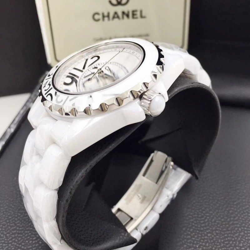 Часы CHANEL J12