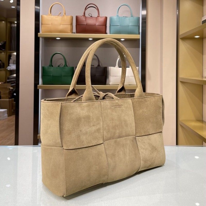 Bottega Veneta Arco Tote 36*24*12 см