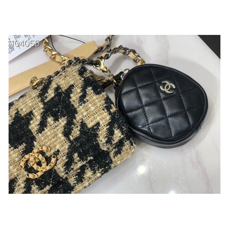 CHANEL 19cm