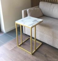 White Marble and Gold Metal Side Table, мраморный приставной столик, столик из беловго мрамора