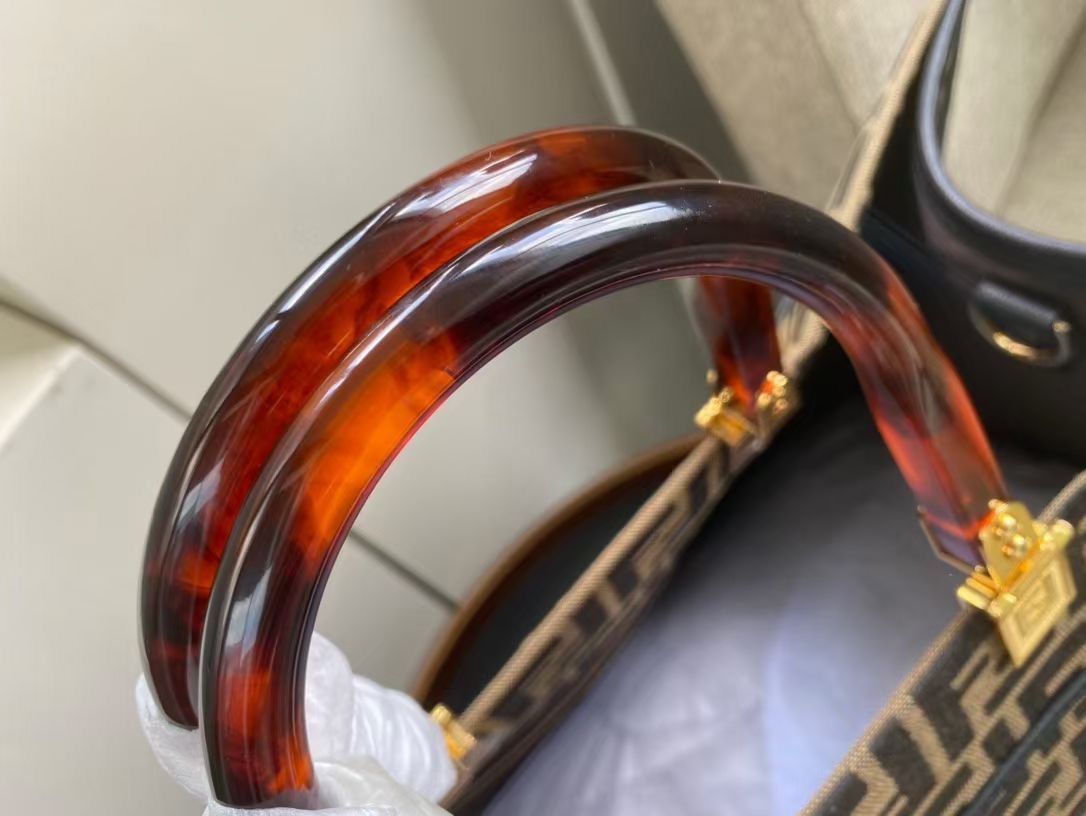 Сумка шоппер FENDI 40,5 x 35 x 21,5 cm