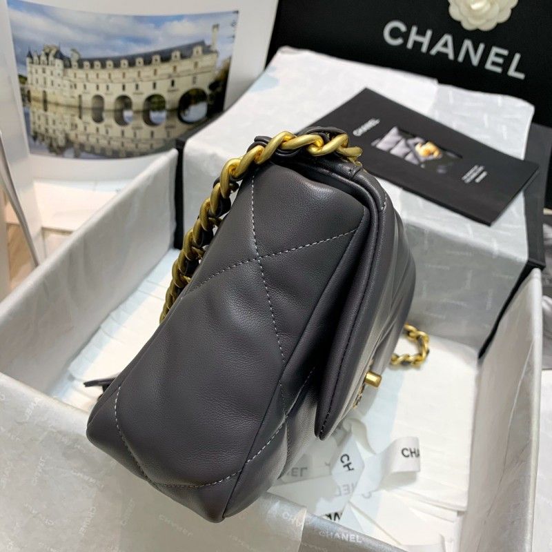 CHANEL 26x16x9cm