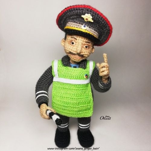 [Игрушки] Гаишник - талисман в автомобиль (Оксана Хритоненко)